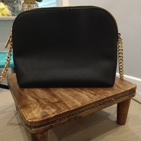 🖤🤍🩶Jet Set Travel Medium Logo Dome Crossbody Bag ColorBlock - Picture 5 of 9